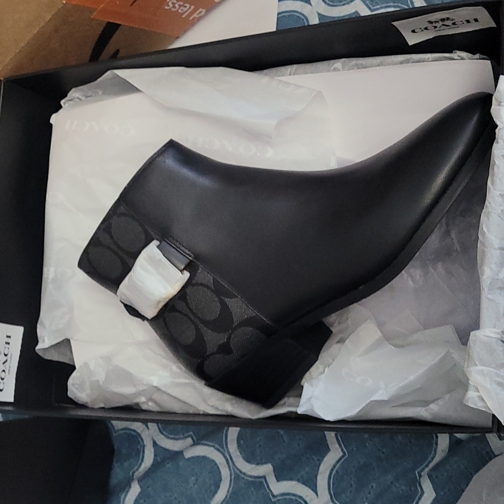 Zippered Booties